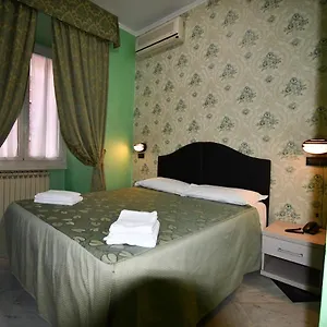 ** Hotel Ferrarese Italia